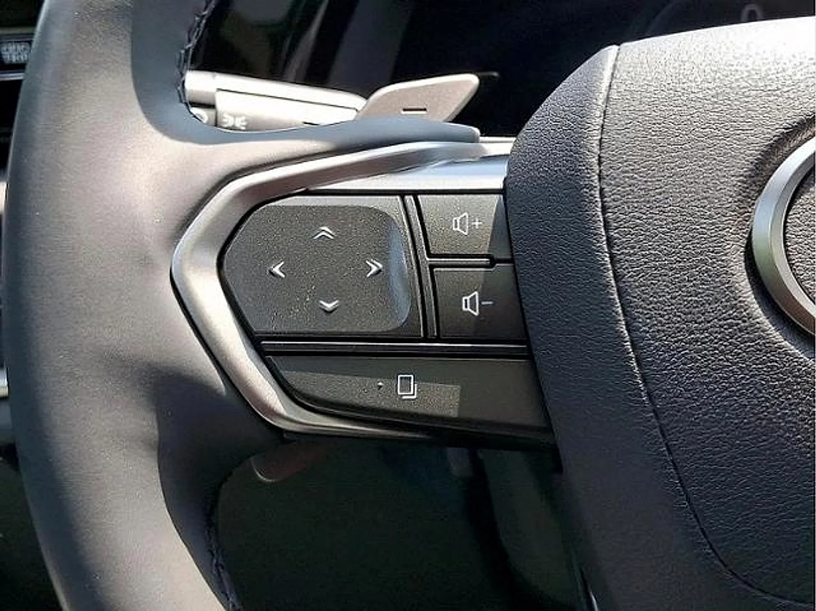 Certified Used 2023 Cloudburst Gray Lexus Luxury image 19