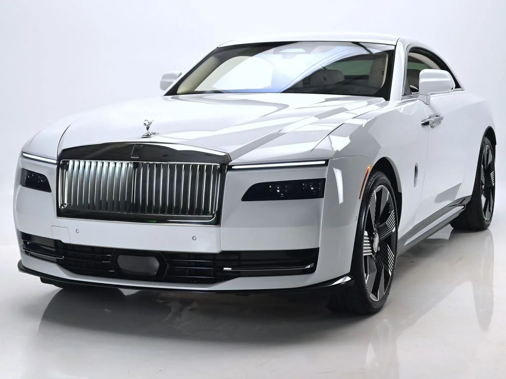 Certified Used 2025 Arctic White Rolls-Royce  image 1