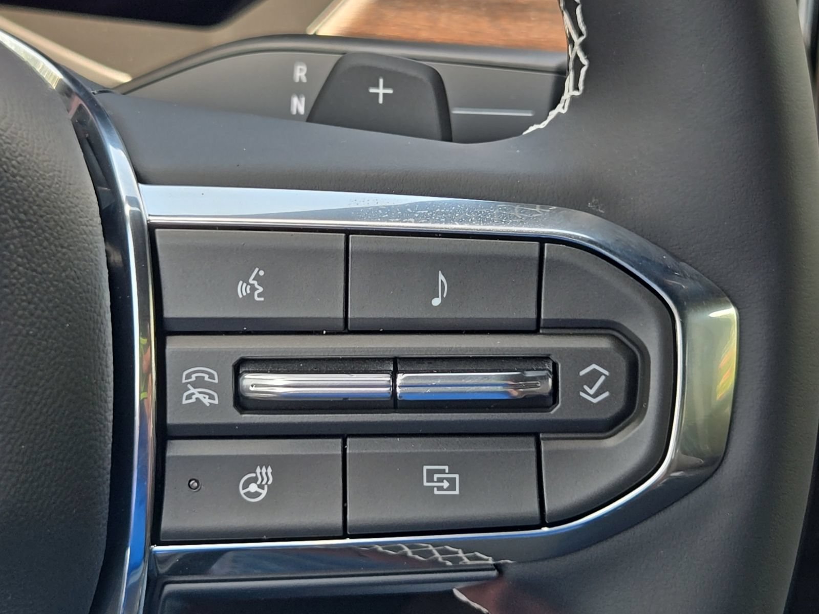 2026 GMC Acadia Denali Ultimate - Photo 37