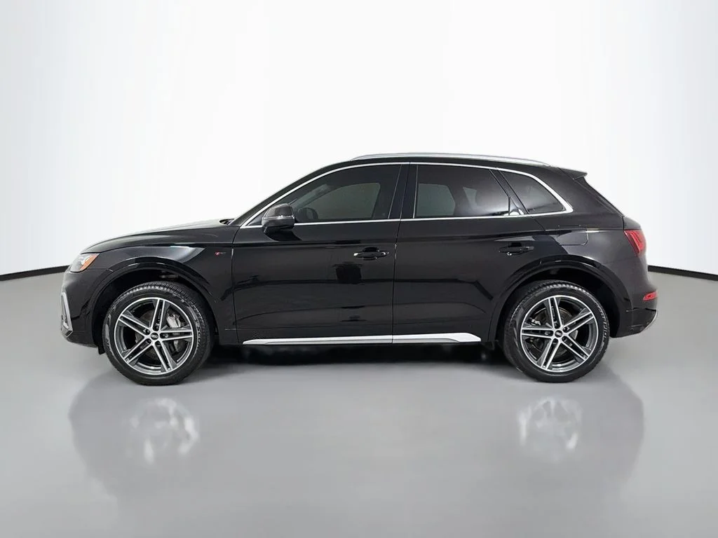 Used 2023 Black Audi 55 Premium image 8