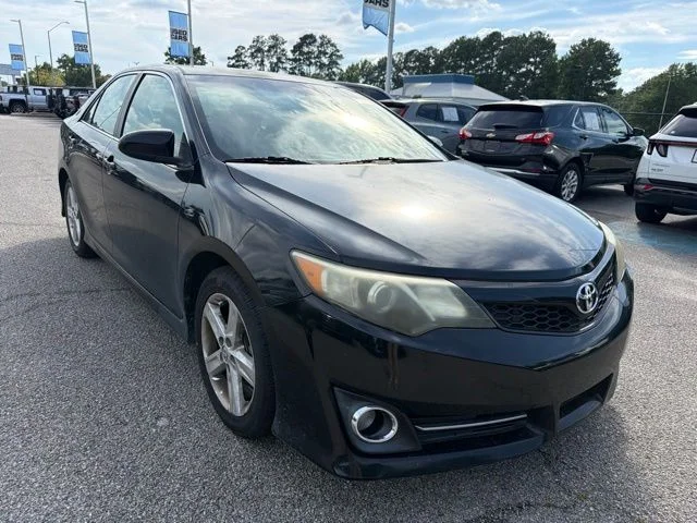 Used 2014 Black Toyota SE image 1