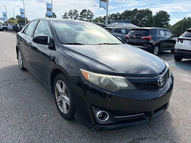 Used 2014 Black Toyota SE image 1
