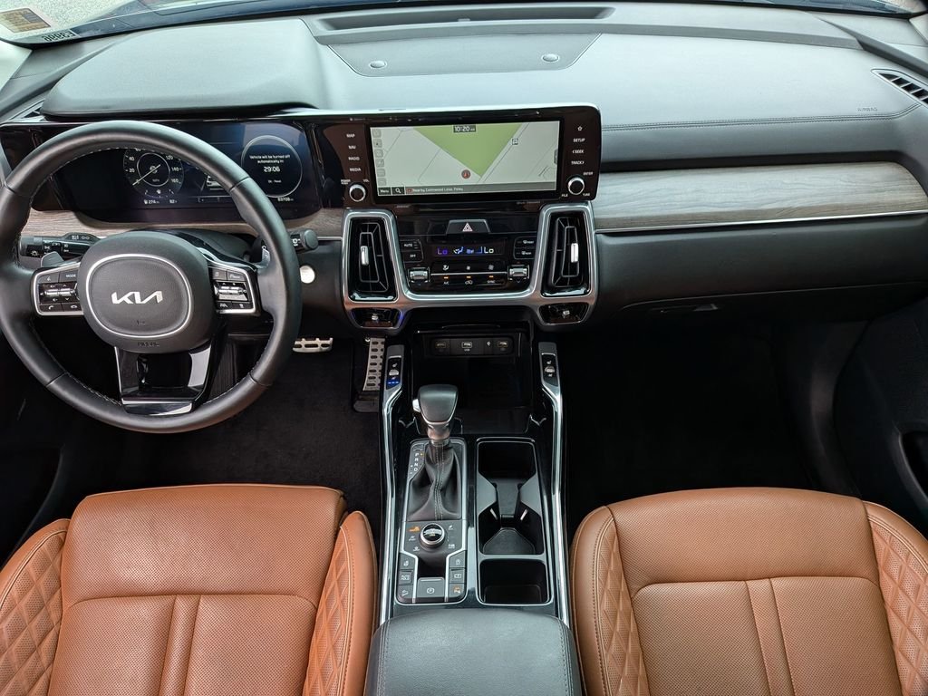 Used 2023 Green Kia X-Line SX Prestige image 27