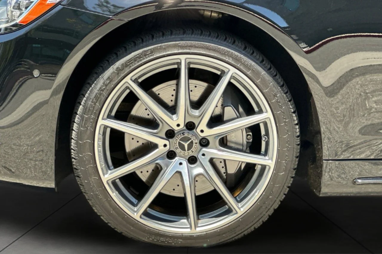 Used 2018 Black Mercedes-Benz S 450 image 25