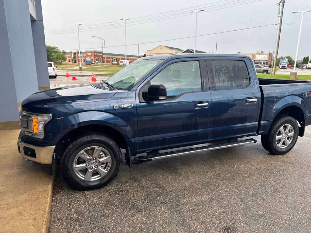 Used 2020 Blue Ford XLT image 4