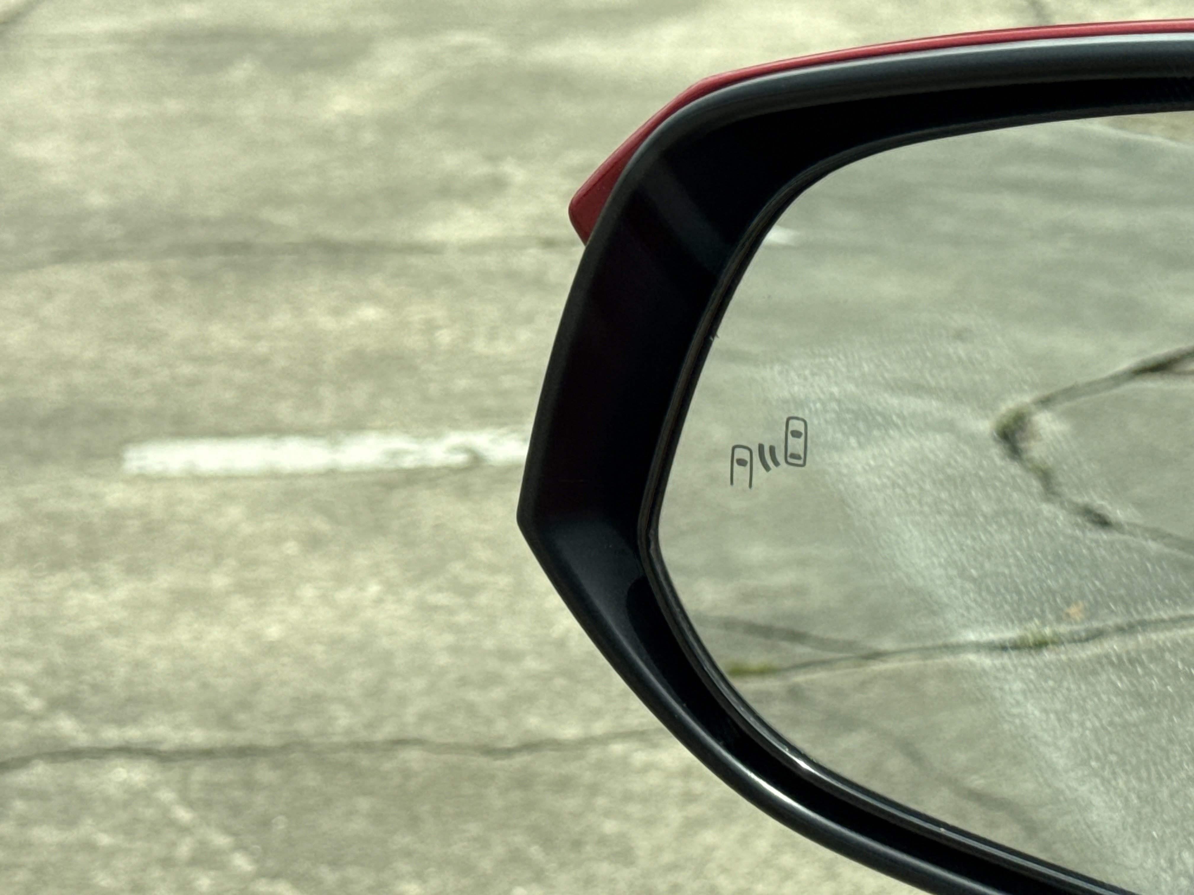 Used 2023  Toyota  image 18