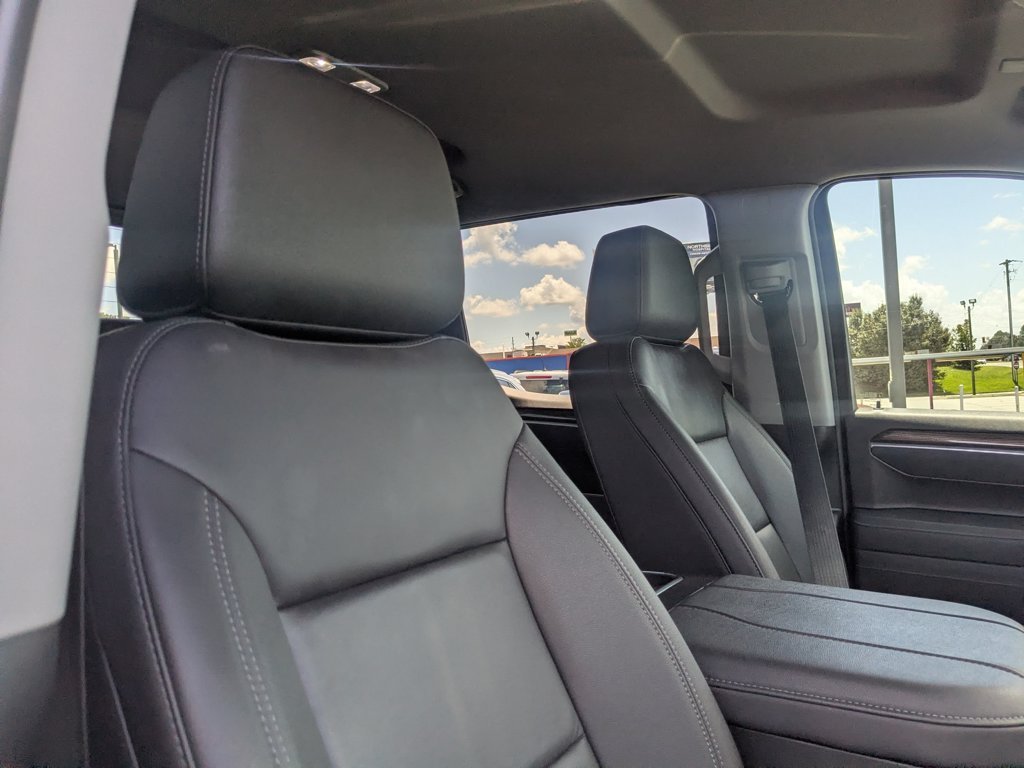 Used 2026 Summit White Chevrolet LT image 26