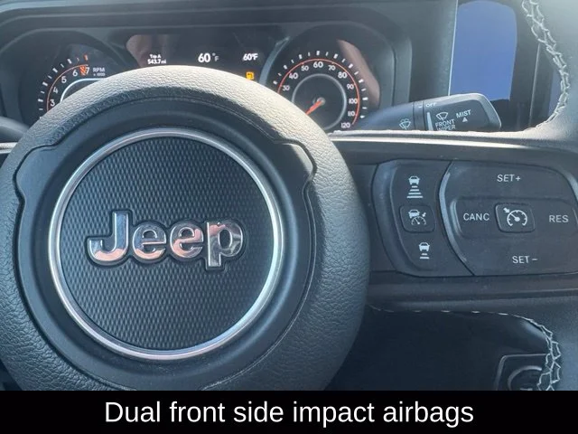 Used 2025 White Jeep Mojave image 30