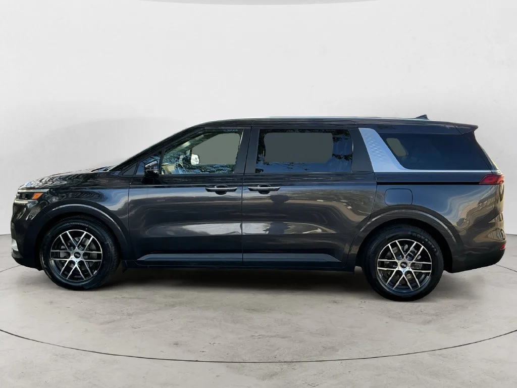 Used 2022 Gray Kia LXS image 12