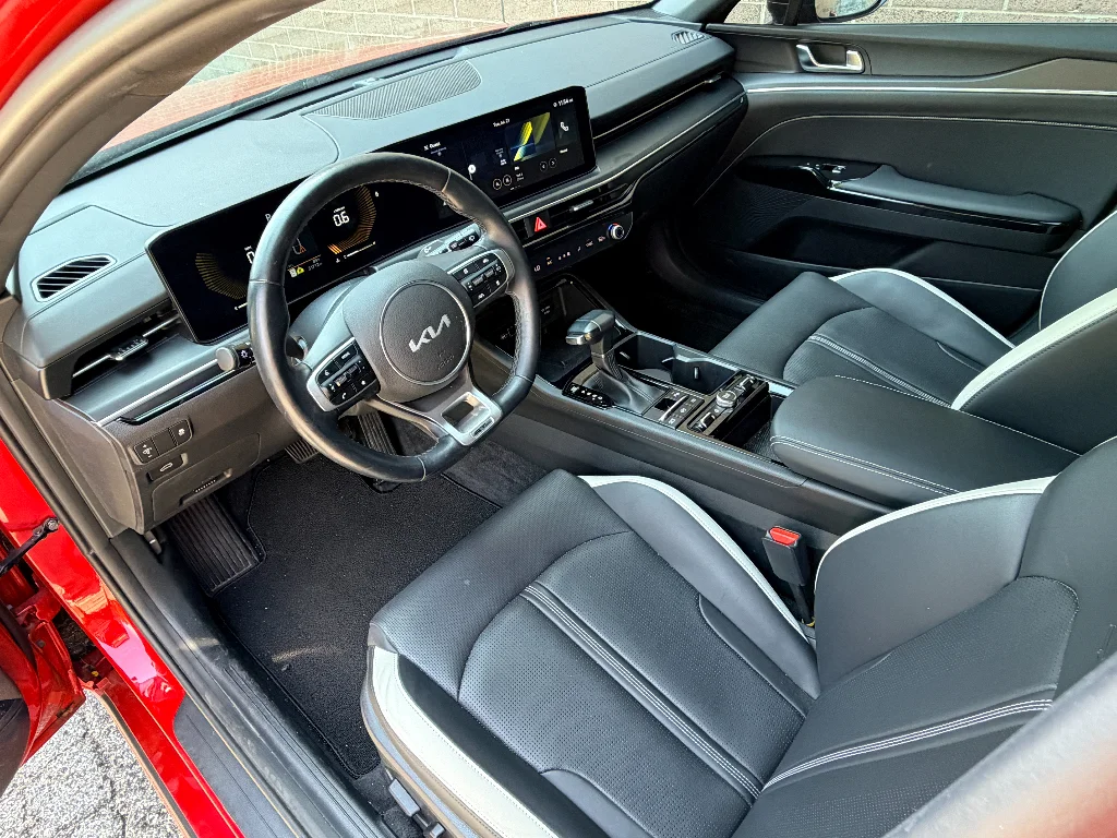 Used 2025 Runway Red Kia GT-Line image 12
