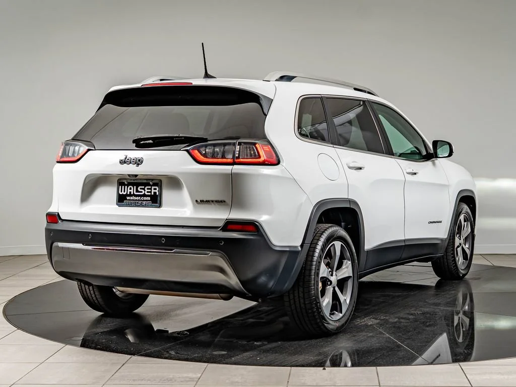 Used 2019 Bright White Clearcoat Jeep Limited image 5