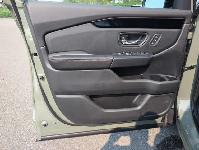 Certified Used 2026 Ash Green Metallic Honda TrailSport image 18