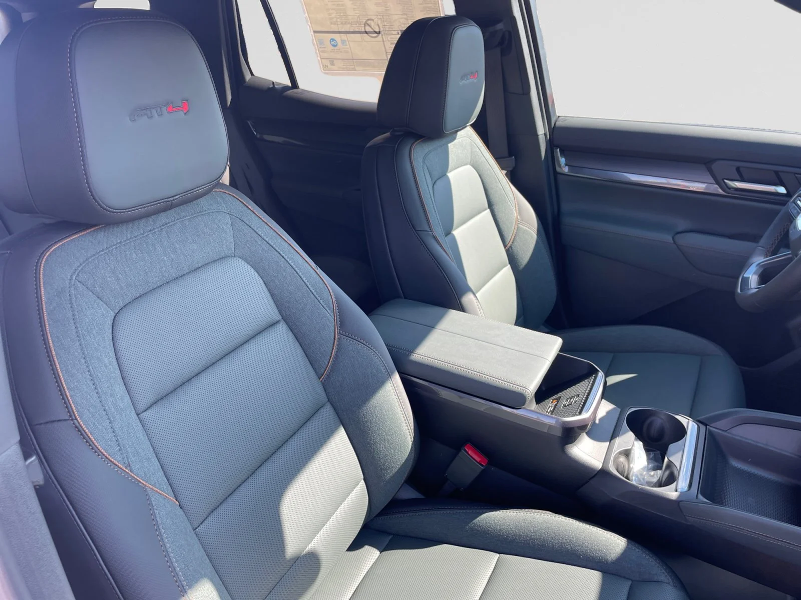 New 2027 Summit White GMC AWD AT4 image 12