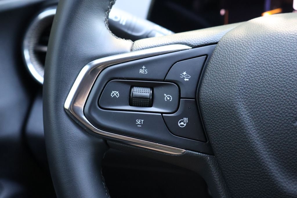 Used 2024 Black Chevrolet ACTIV image 28