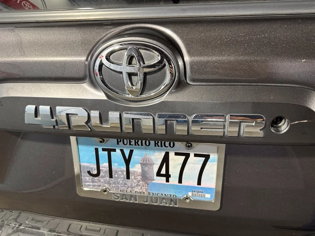 Used 2022 Gray Toyota SR5 image 19