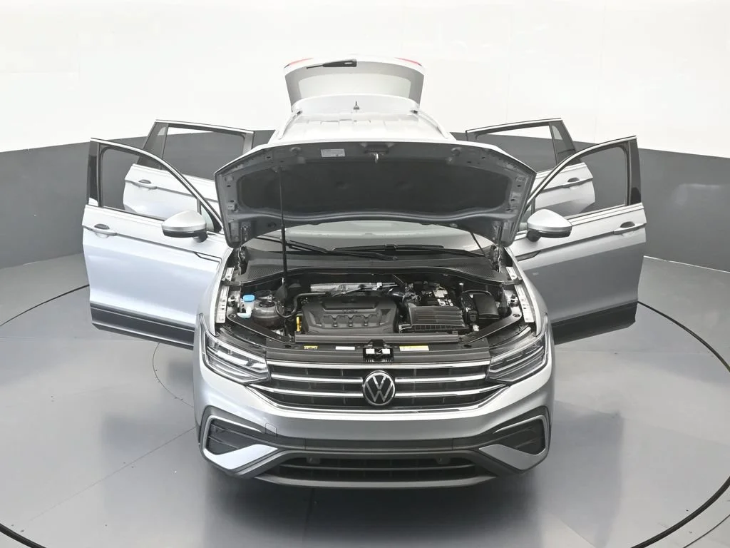 Used 2024 Silver Metallic Volkswagen 2.0T SE image 72