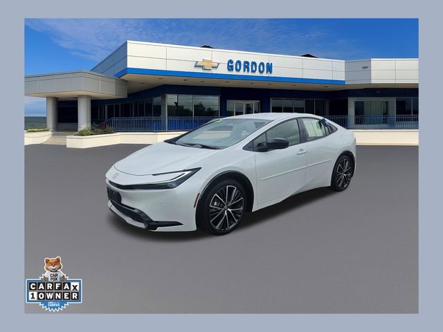 2023 Toyota Prius XLE FWD's photo