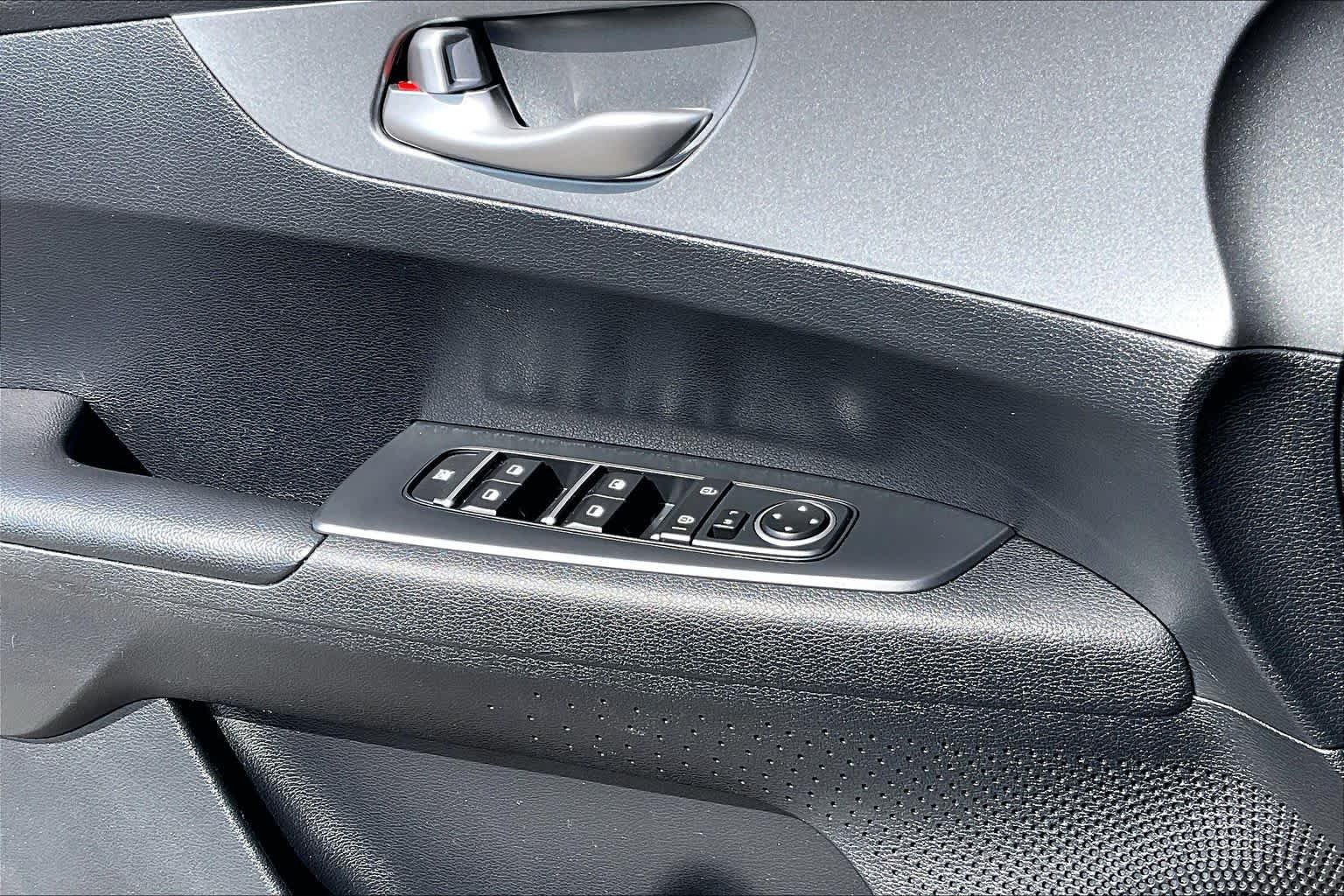 Used 2019 Gravity Gray Kia LXS image 32