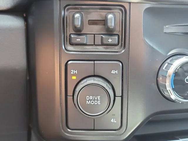 New 2026 Avalanche Ford Platinum image 32