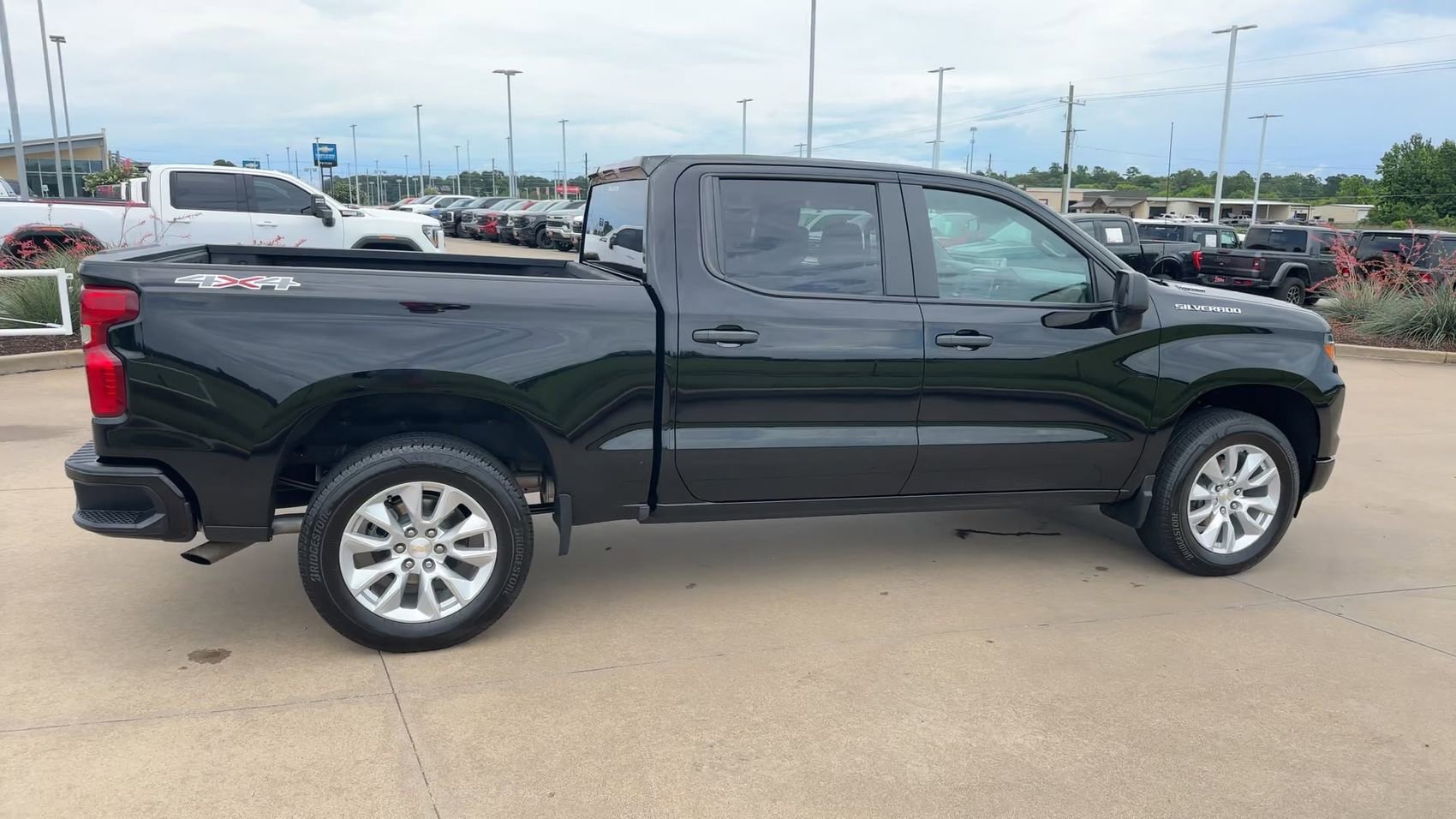 Used 2025 Black Chevrolet Custom image 9