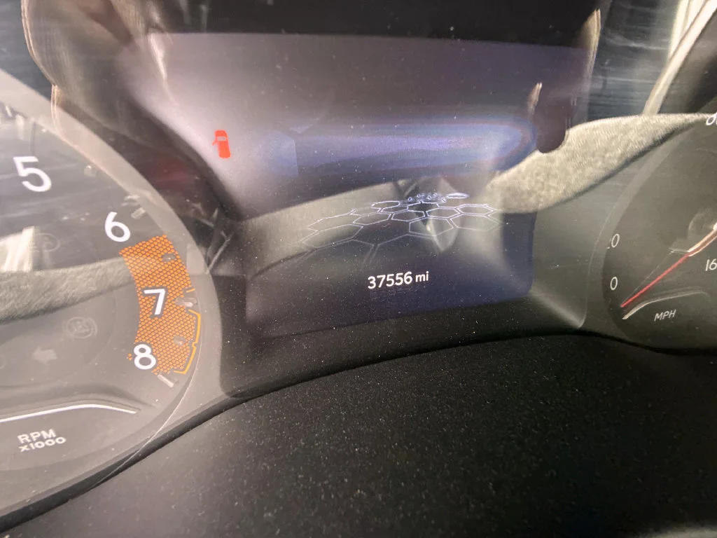 Used 2024 White Jeep Latitude image 18