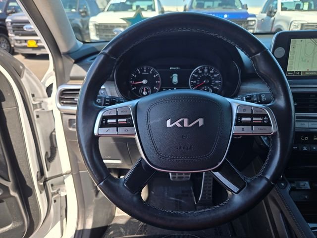 Used 2022 White Kia SX image 20