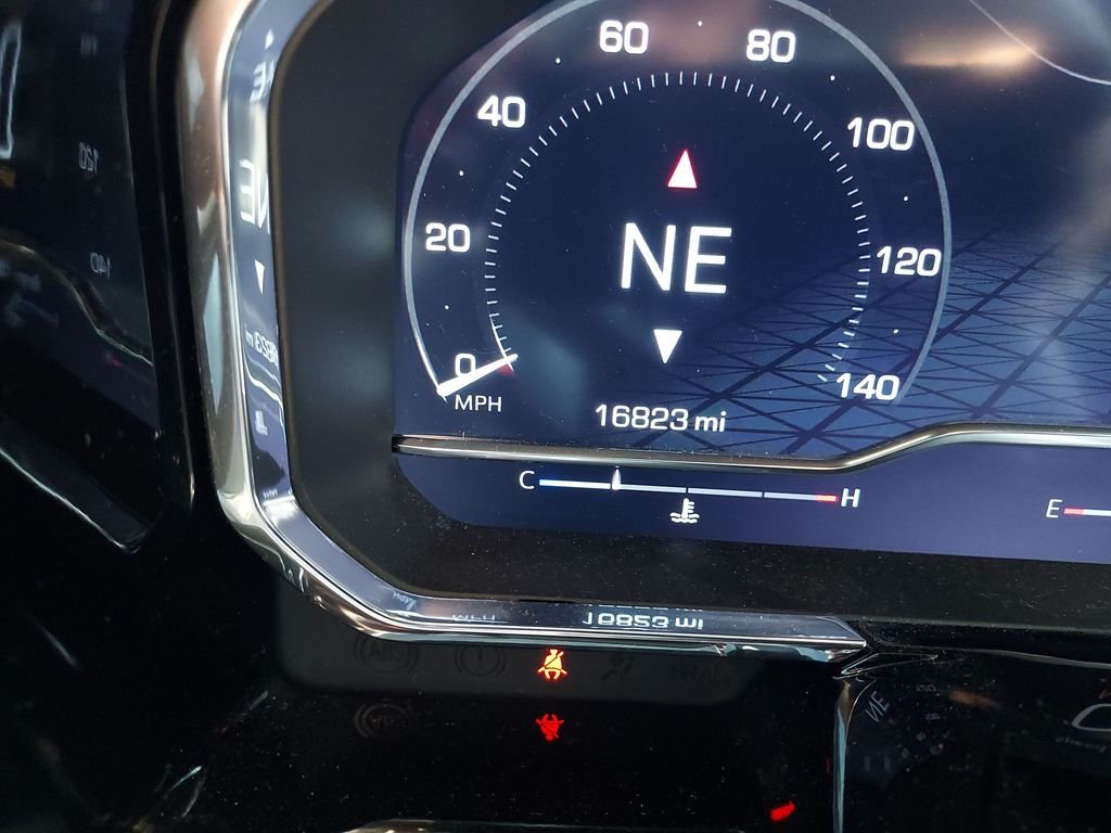 Certified Used 2025 Silver GMC Elevation image 21