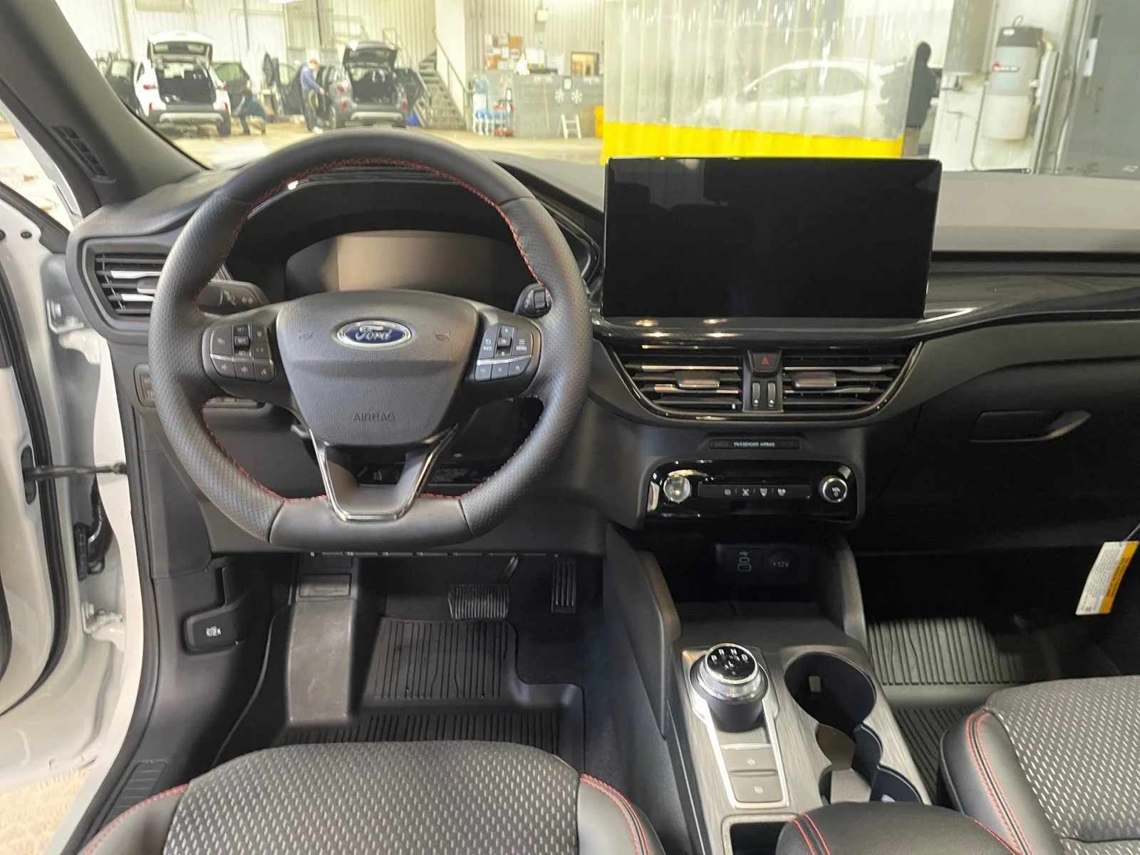 New 2026 Star White Metallic Tri-Coat Ford ST-Line Select image 18
