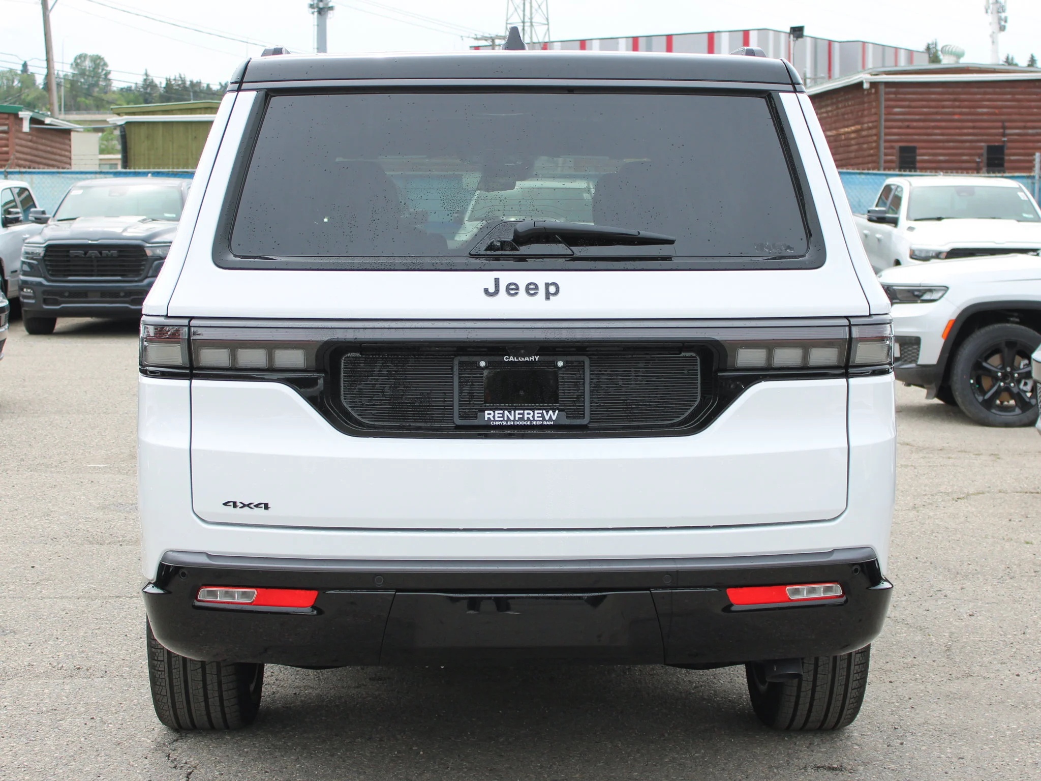 New 2026 White Jeep Summit Obsidian* image 5