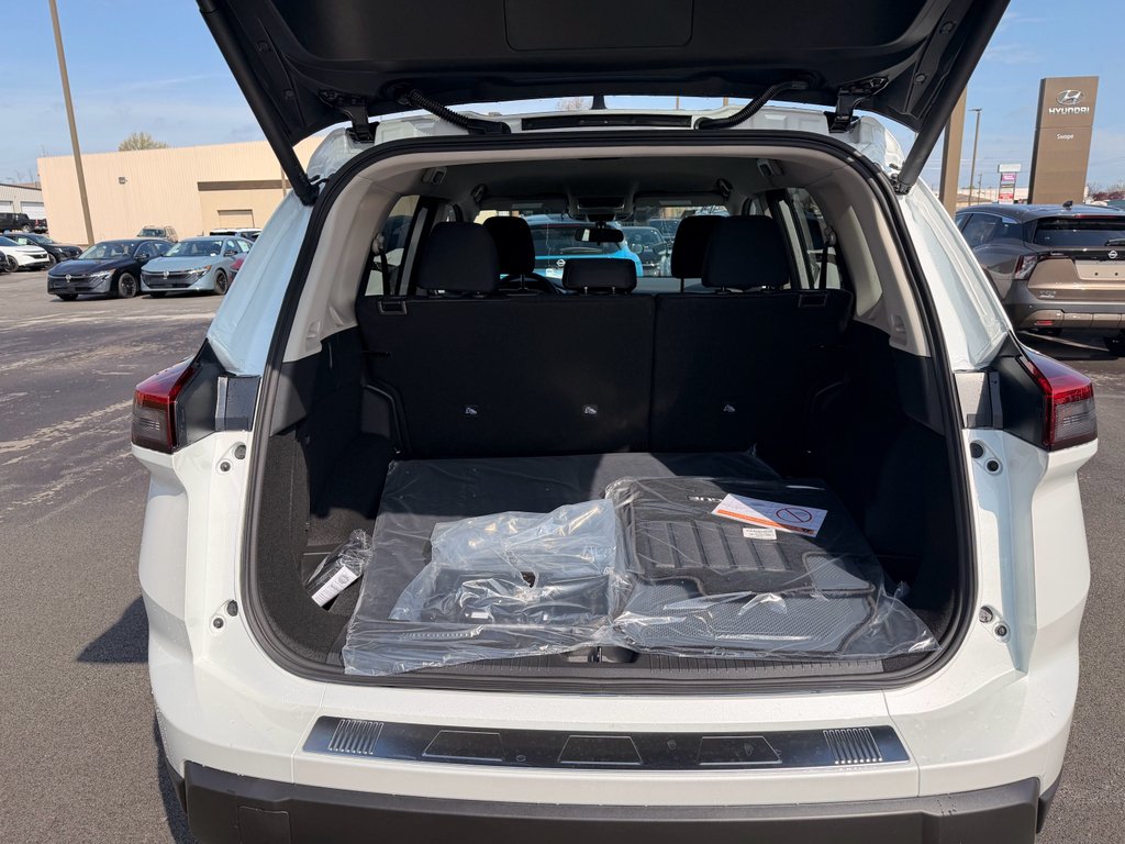 New 2026 Everest White Pearl TriCoat Nissan SV image 8