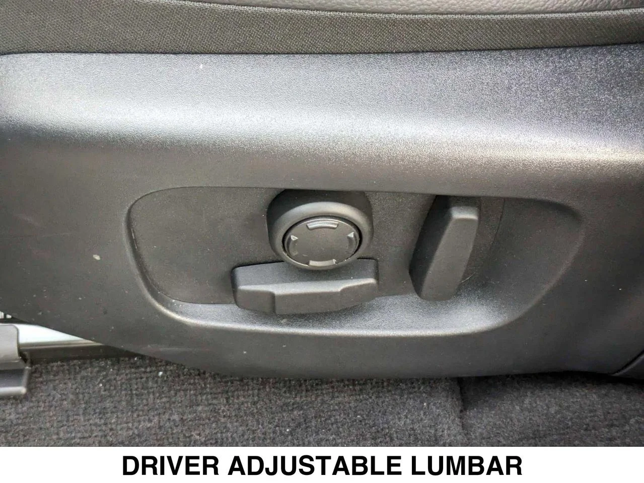 Used 2023 ELGER GRAY Land Rover R-Dynamic SE image 21