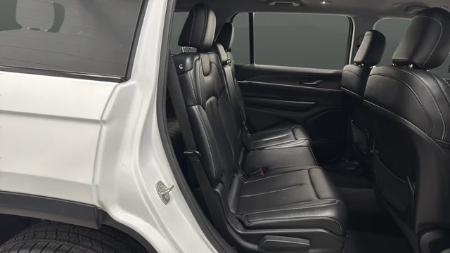 Used 2023 Bright White Clearcoat Jeep Limited image 24