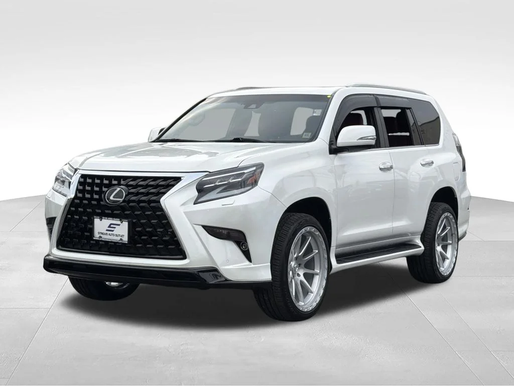 Used 2021 White Lexus 460 image 3