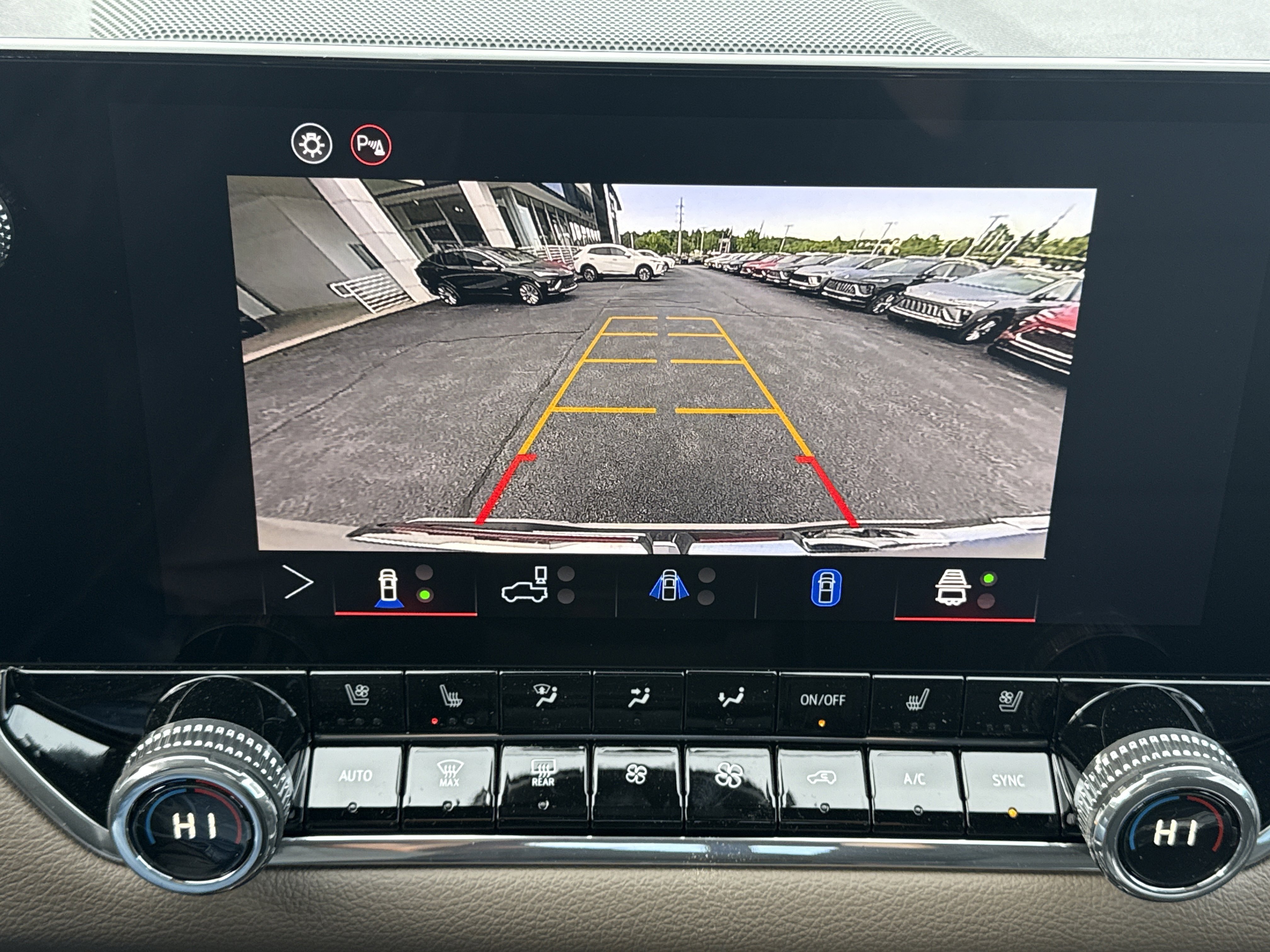 2026 GMC Canyon Denali - Photo 9