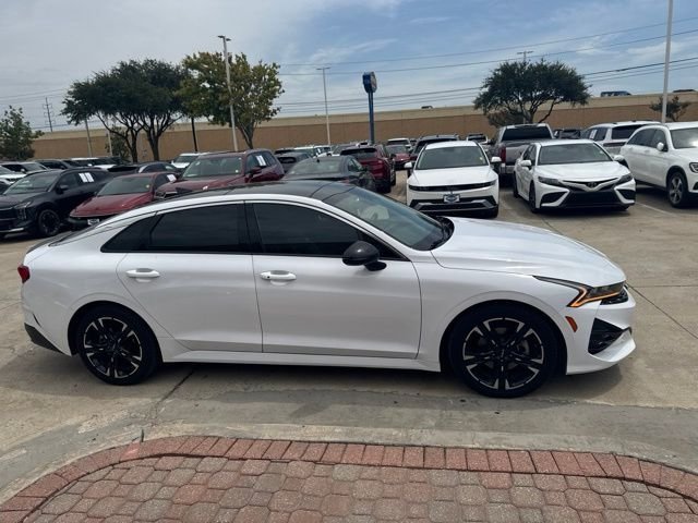 Used 2022 White Pearl Kia GT-Line image 9
