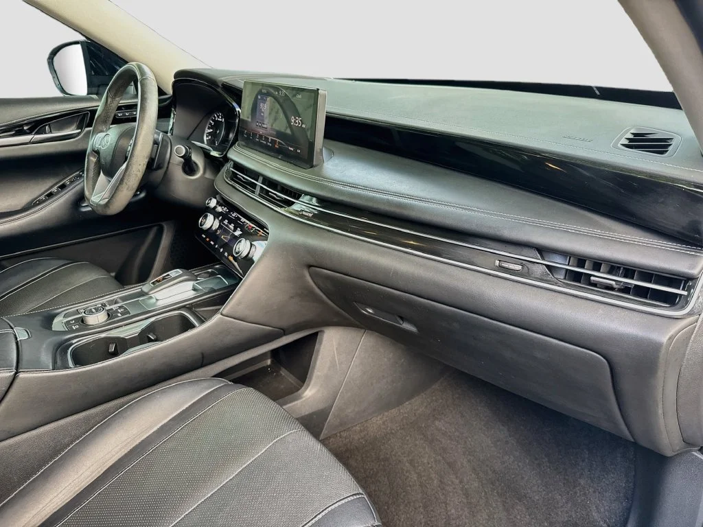 Certified Used 2023 Black INFINITI PURE image 31