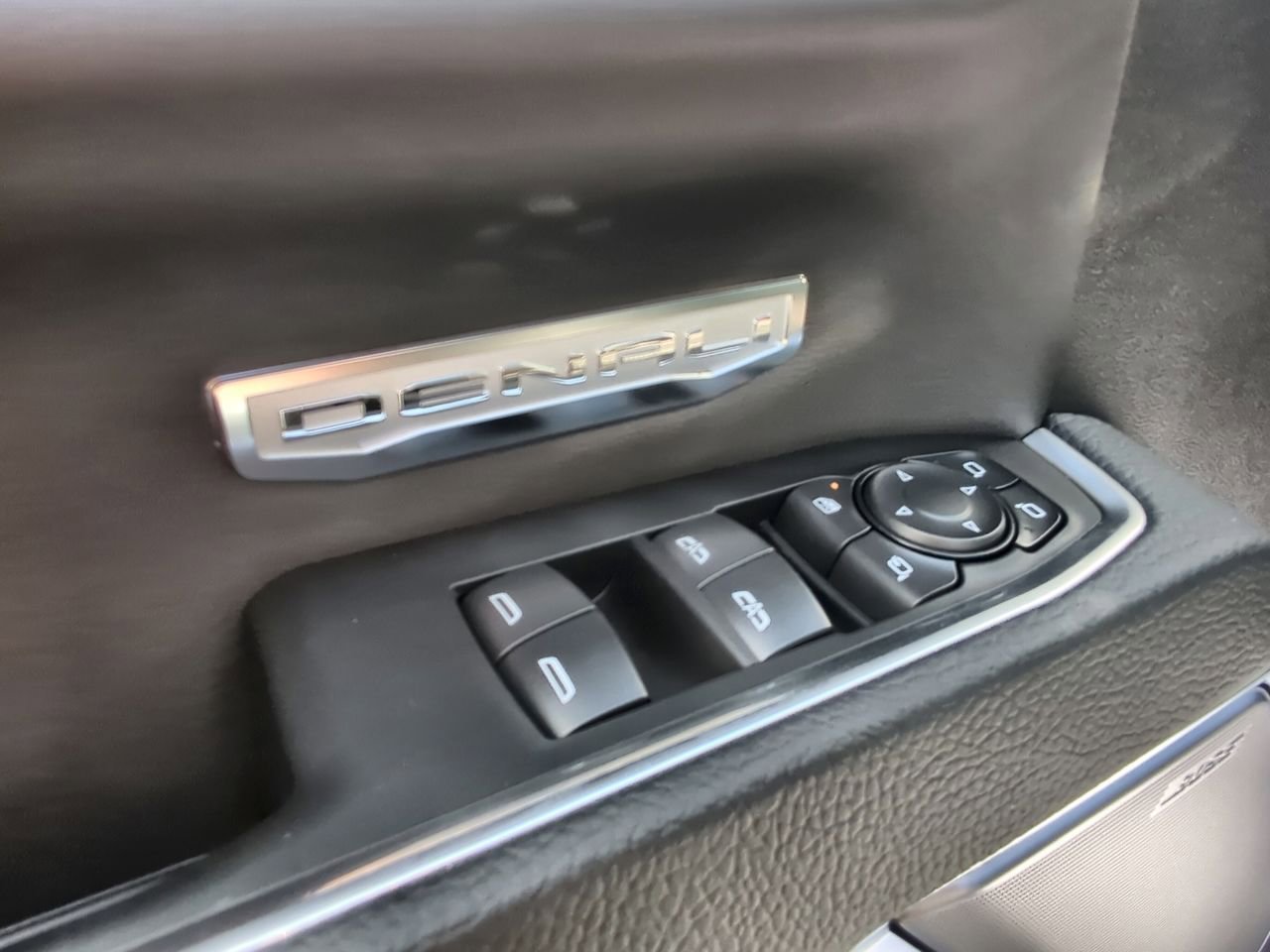 New 2026 Glacier White Tricoat GMC Denali image 24