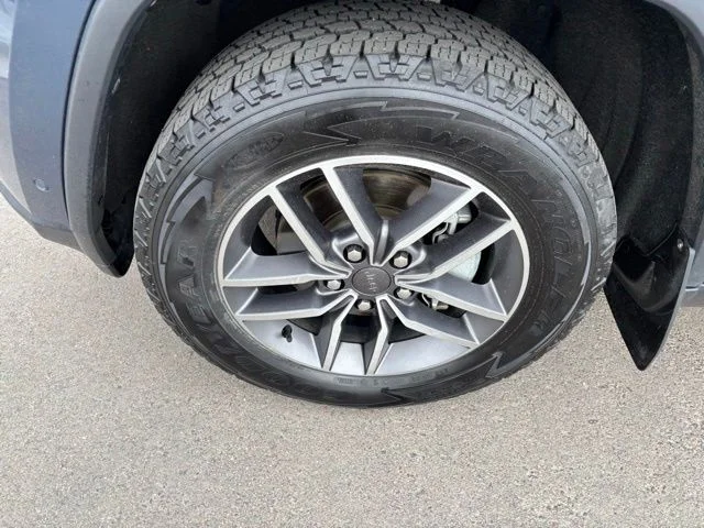 Used 2020 Blue Jeep Limited image 11