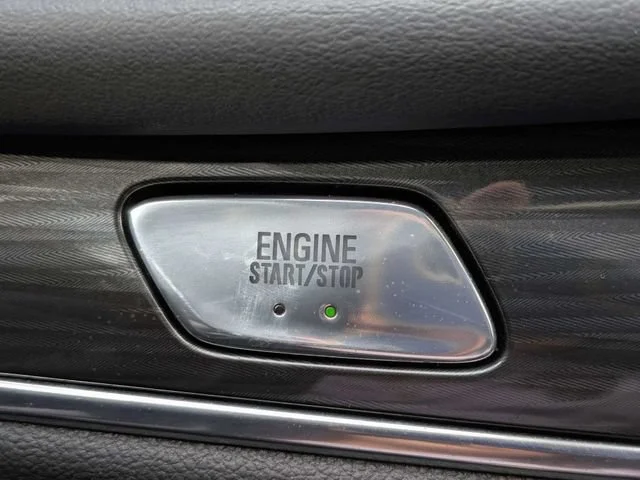 Used 2023 Ebony Twilight Metallic Buick Essence image 31