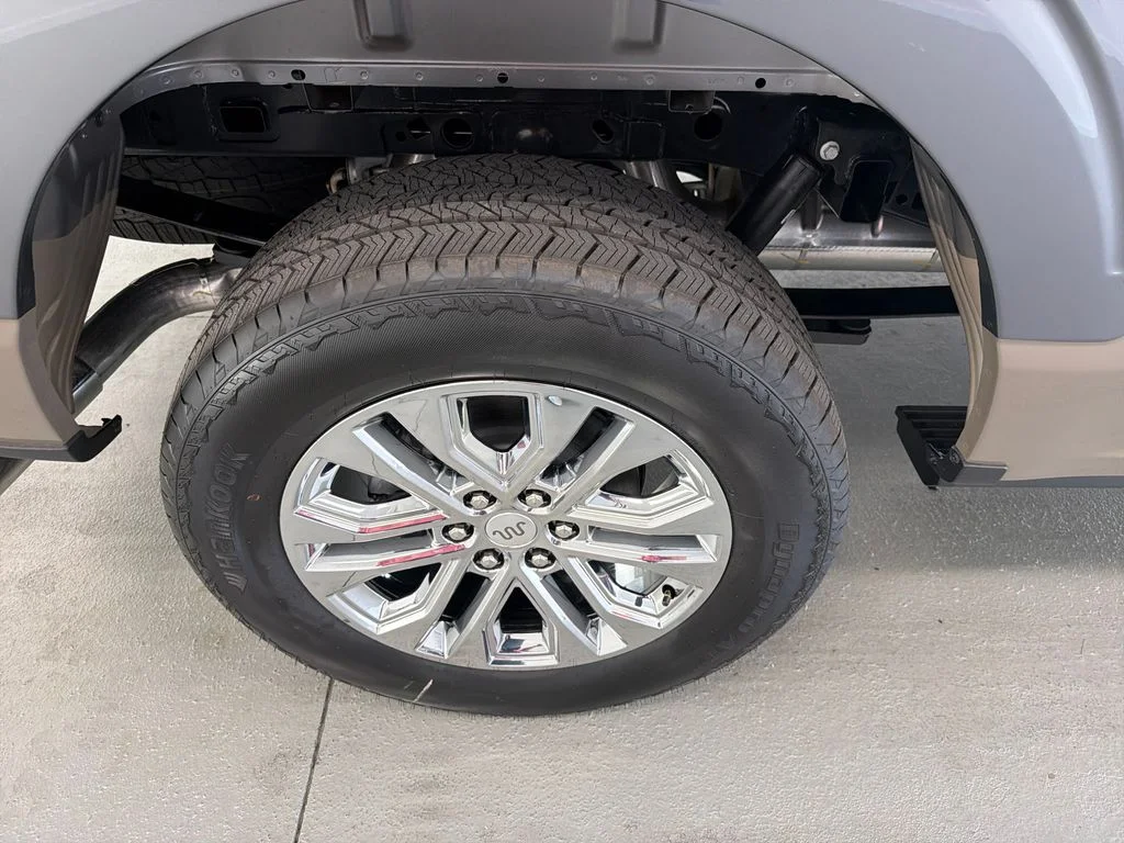 New 2026 Gray Ford King Ranch image 5