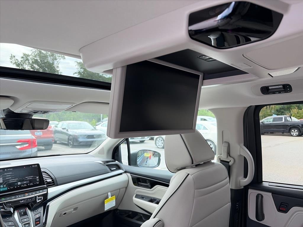 New 2026 Modern Steel Metallic Honda Touring image 12