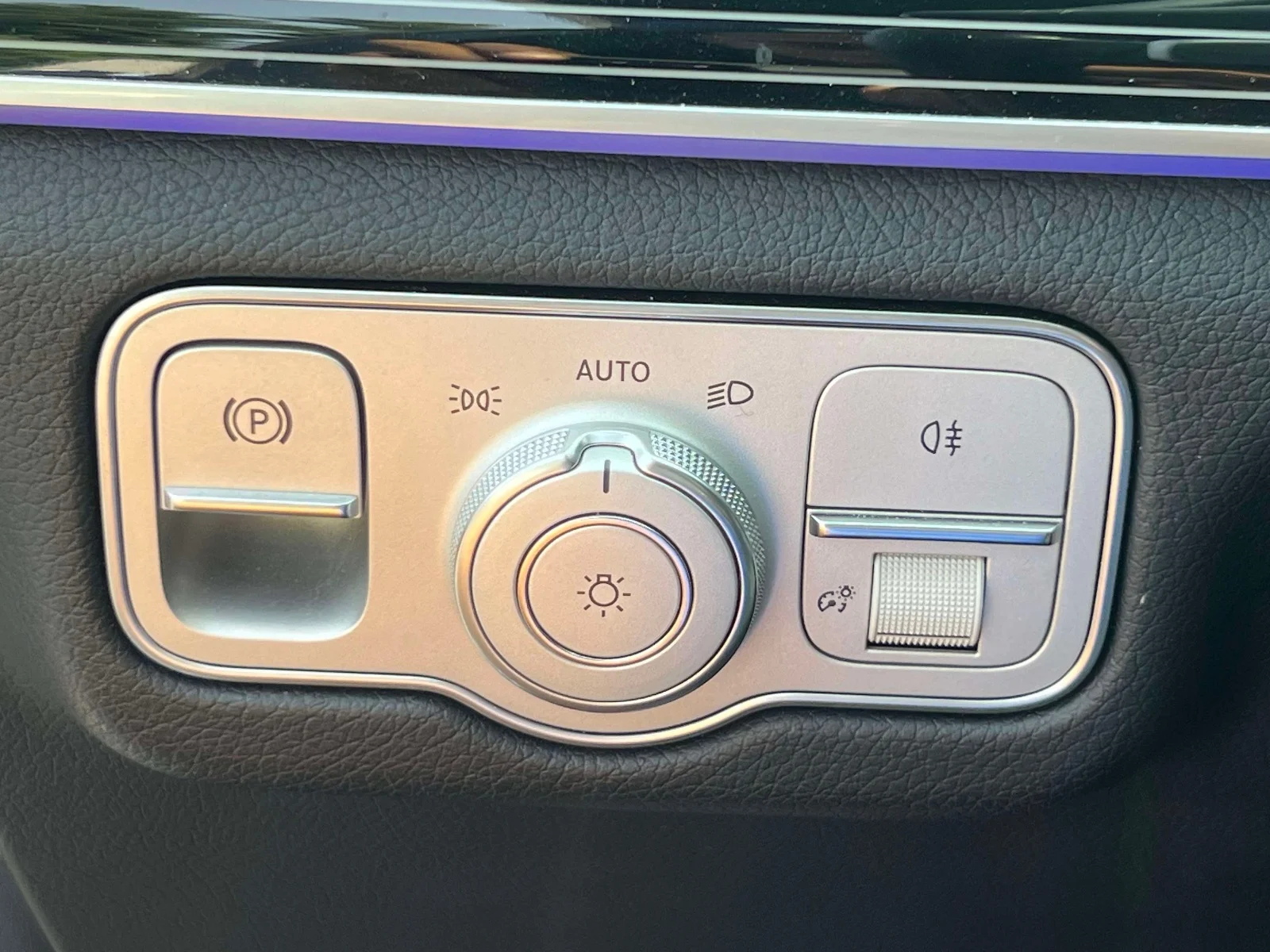 Certified Used 2024 Black Mercedes-Benz GLE 350 image 22