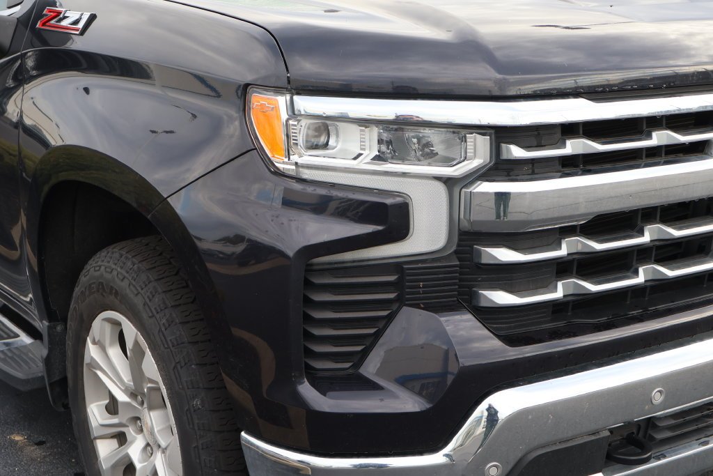 Used 2022 DARK ASH METALLIC Chevrolet LTZ image 4