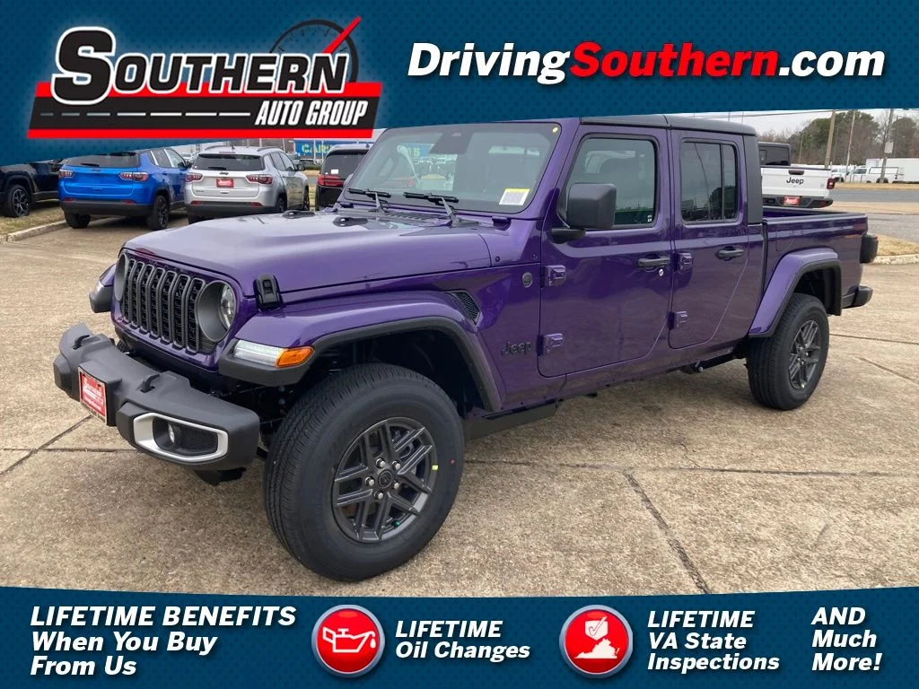 2026 Jeep Gladiator Sport S Auto's photo