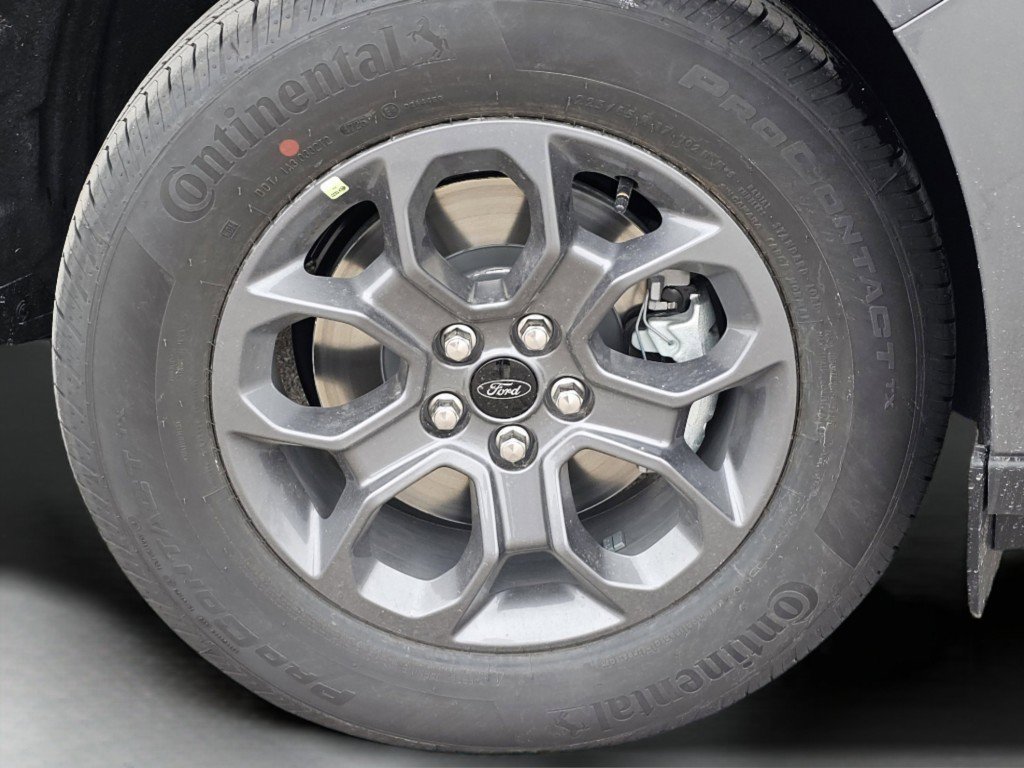 New 2026 Carbonized Gray Metallic Ford XLT image 17