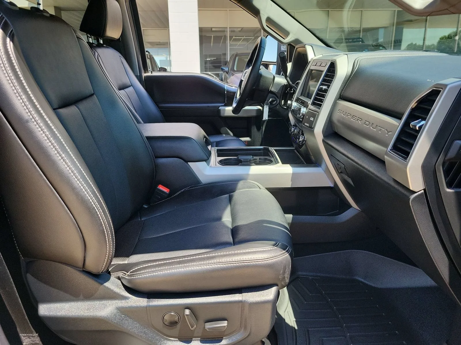 Used 2021 Gray Ford XL image 27