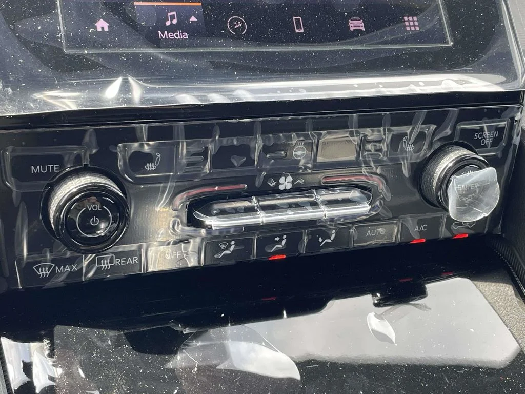 New 2026 Bright White Clearcoat Jeep Laredo image 36
