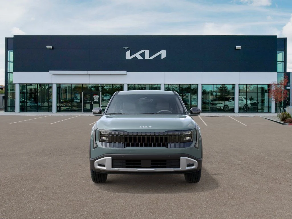 New 2027 Green Kia S image 2