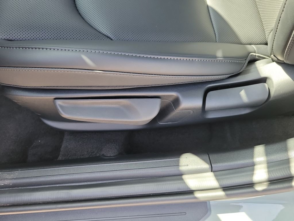 New 2026 Morning Haze Kia EX Hatchback image 23