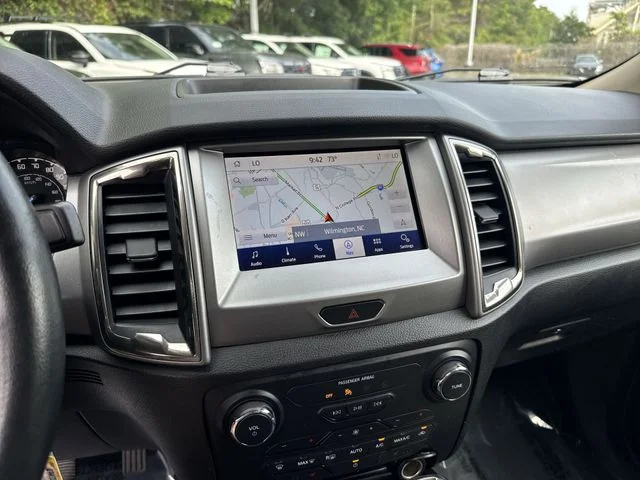 Used 2020 Black Ford XLT image 22
